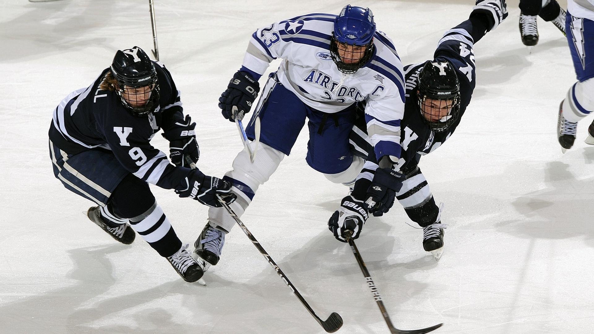 浓眉复出首秀出彩,马德里竞技主场绝杀广厦男篮,豪取15连胜